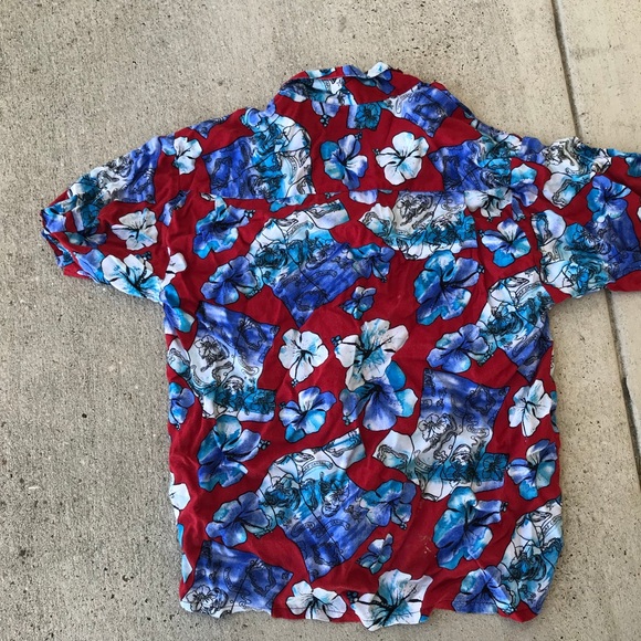 Floral vacation button down - Picture 2 of 4